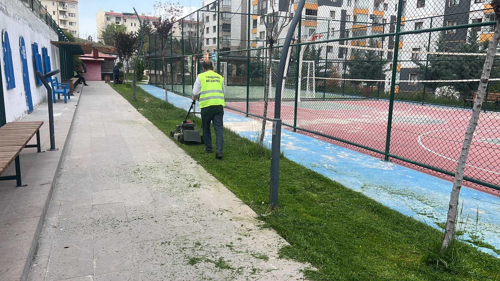 yemyes-l-b-r-yahs-han-c-n-calisiyoruz