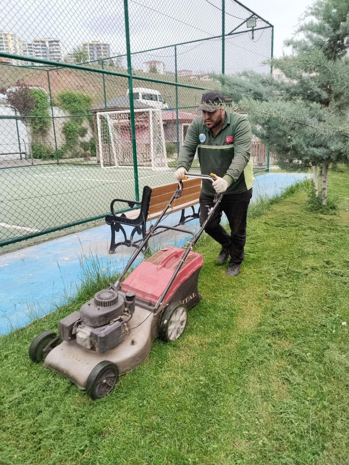 yemyes-l-b-r-yahs-han-c-n-calisiyoruz