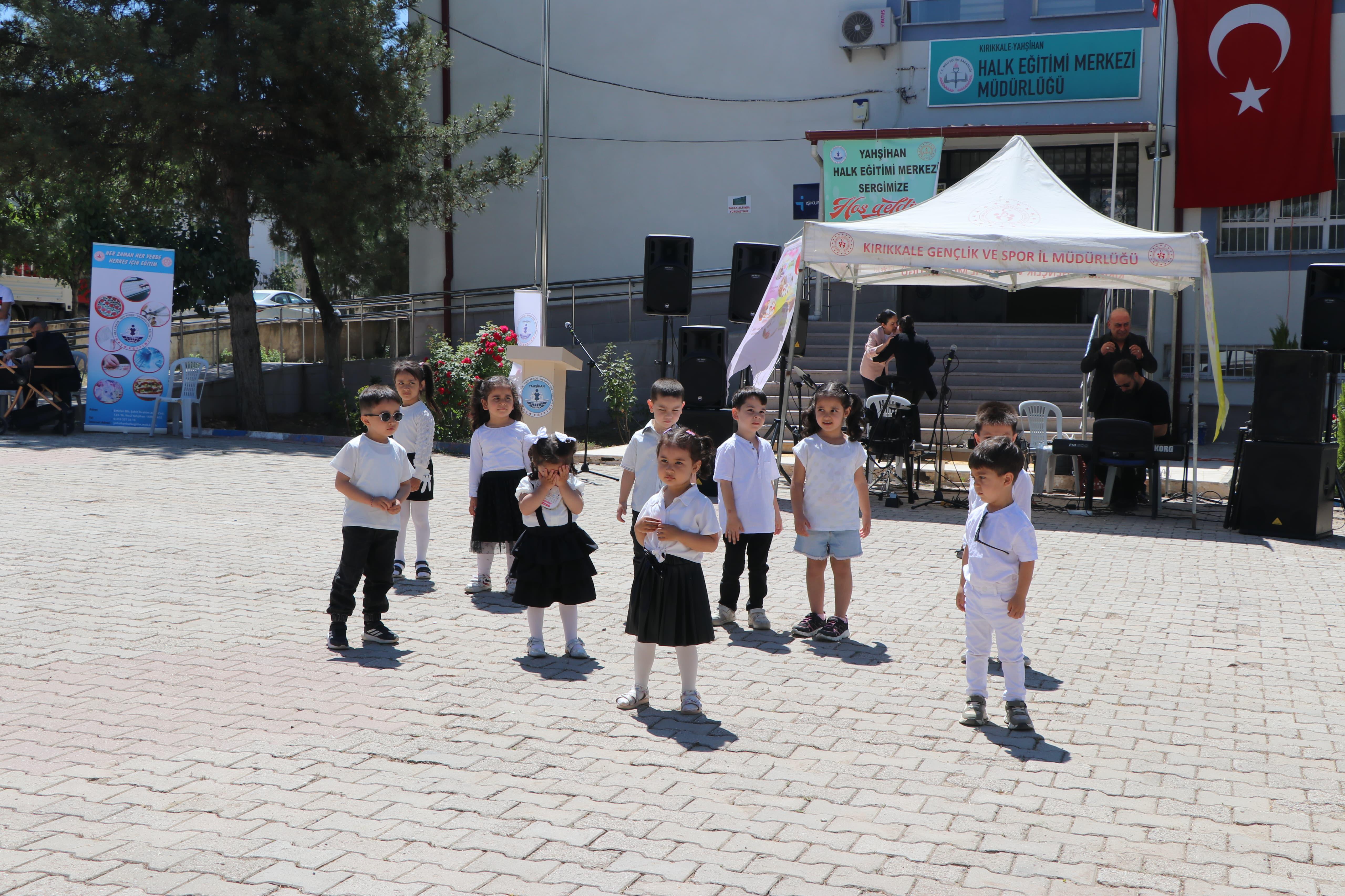 hayat-boyu-ogrenme-haftasi-kapsaminda-duzenlenen-sergiye-katilim-sagladik