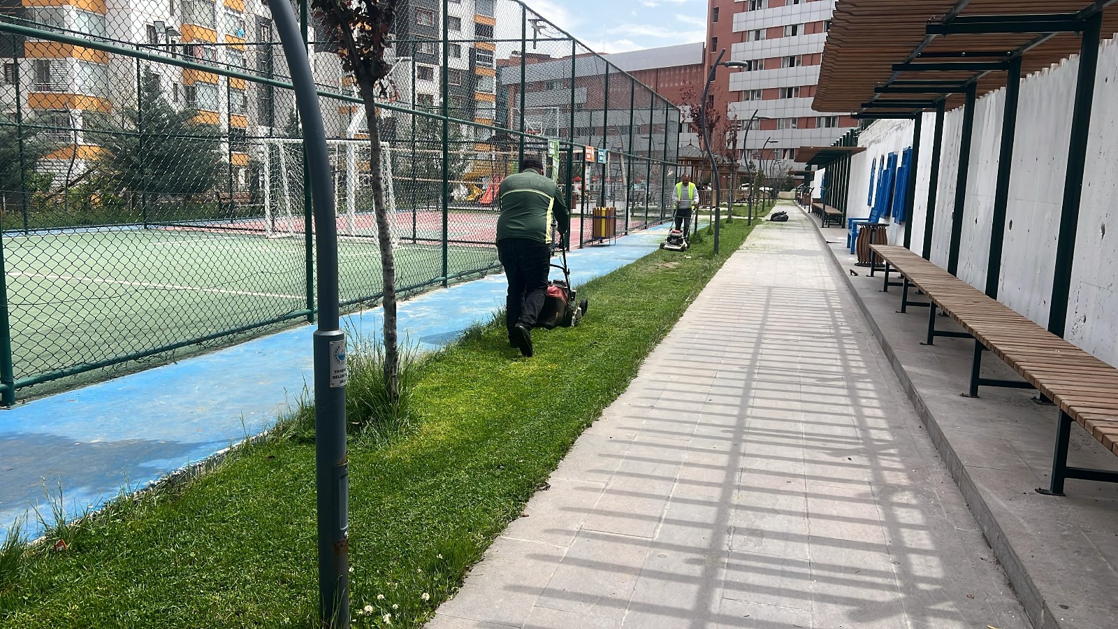 yemyes-l-b-r-yahs-han-c-n-calisiyoruz