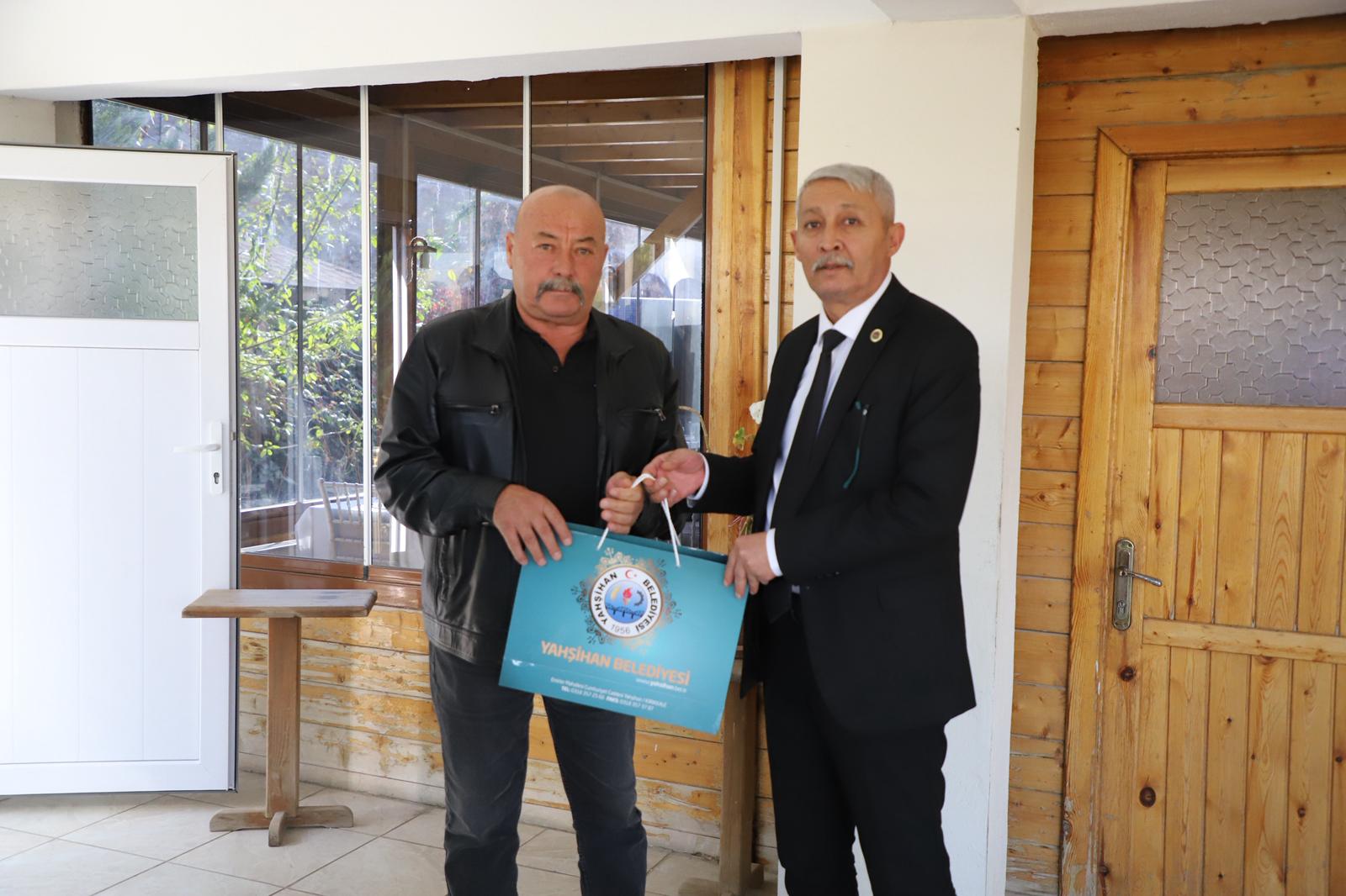 emekli-olan-personellerimize-veda-yemegi-duzenledik