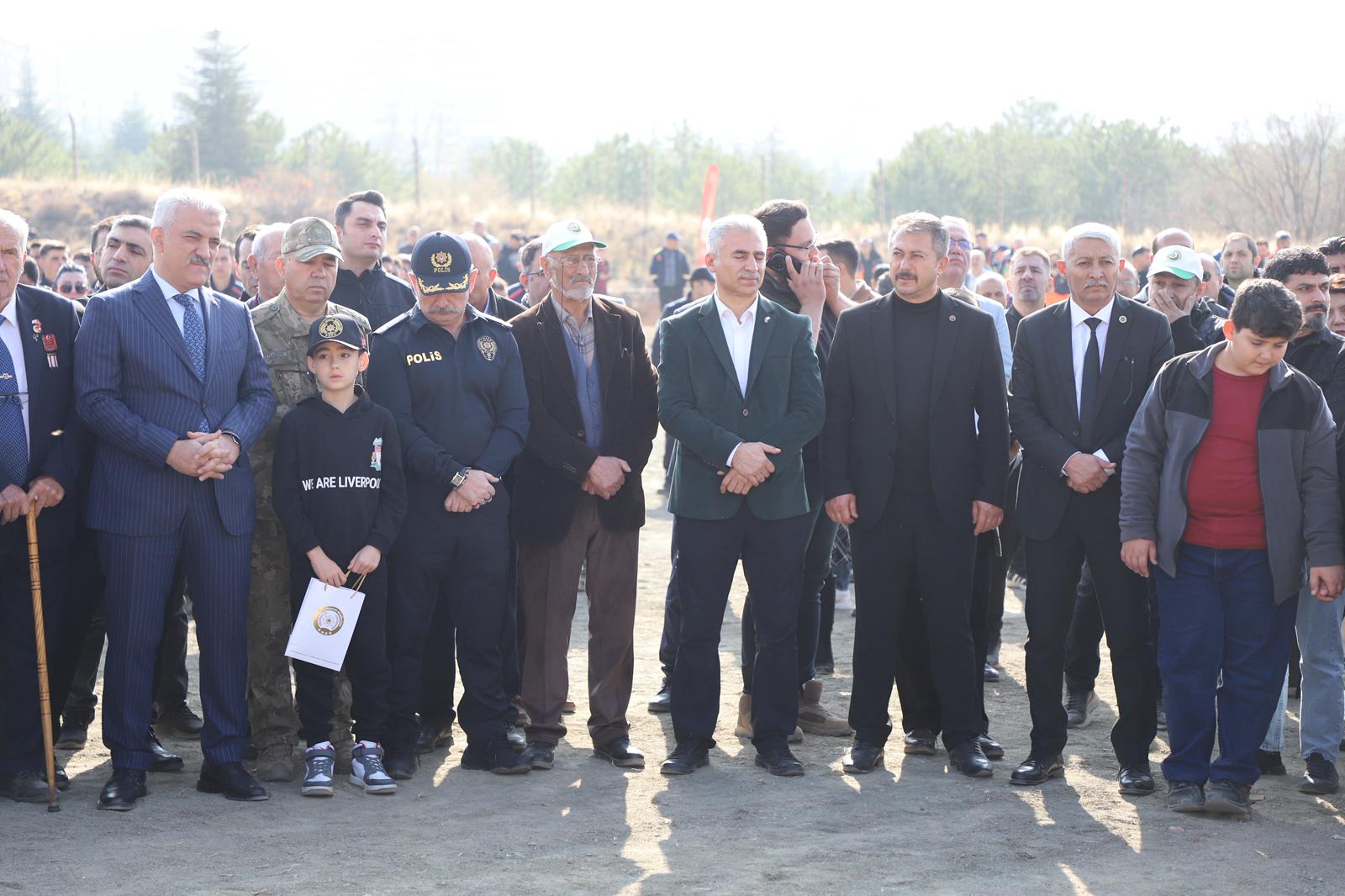 agaclandirma-gunu-kapsaminda-ilcemizi-yeni-fidanlarla-bulusturduk