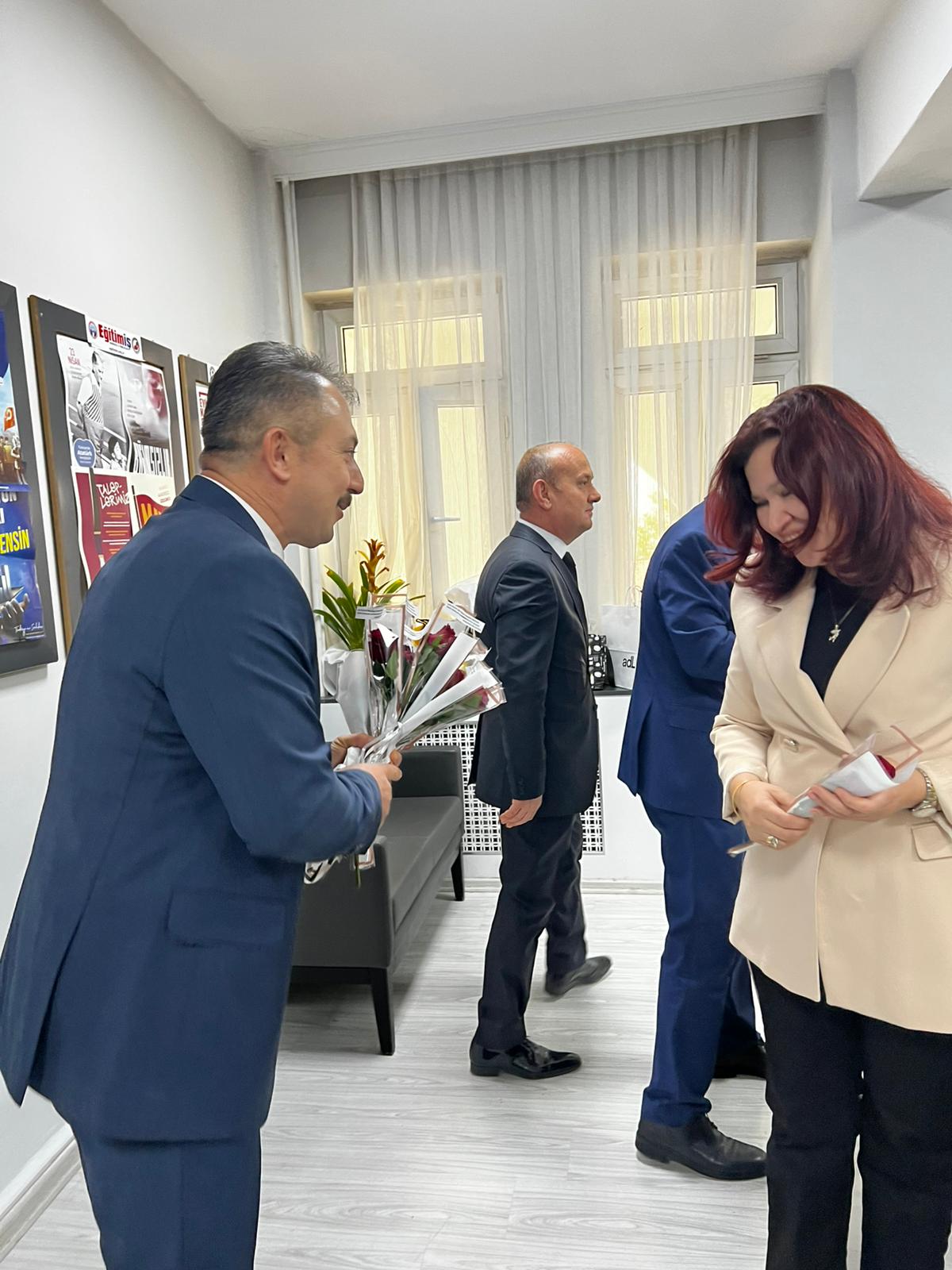 24-kasim-ogretmenler-gununuz-kutlu-olsun