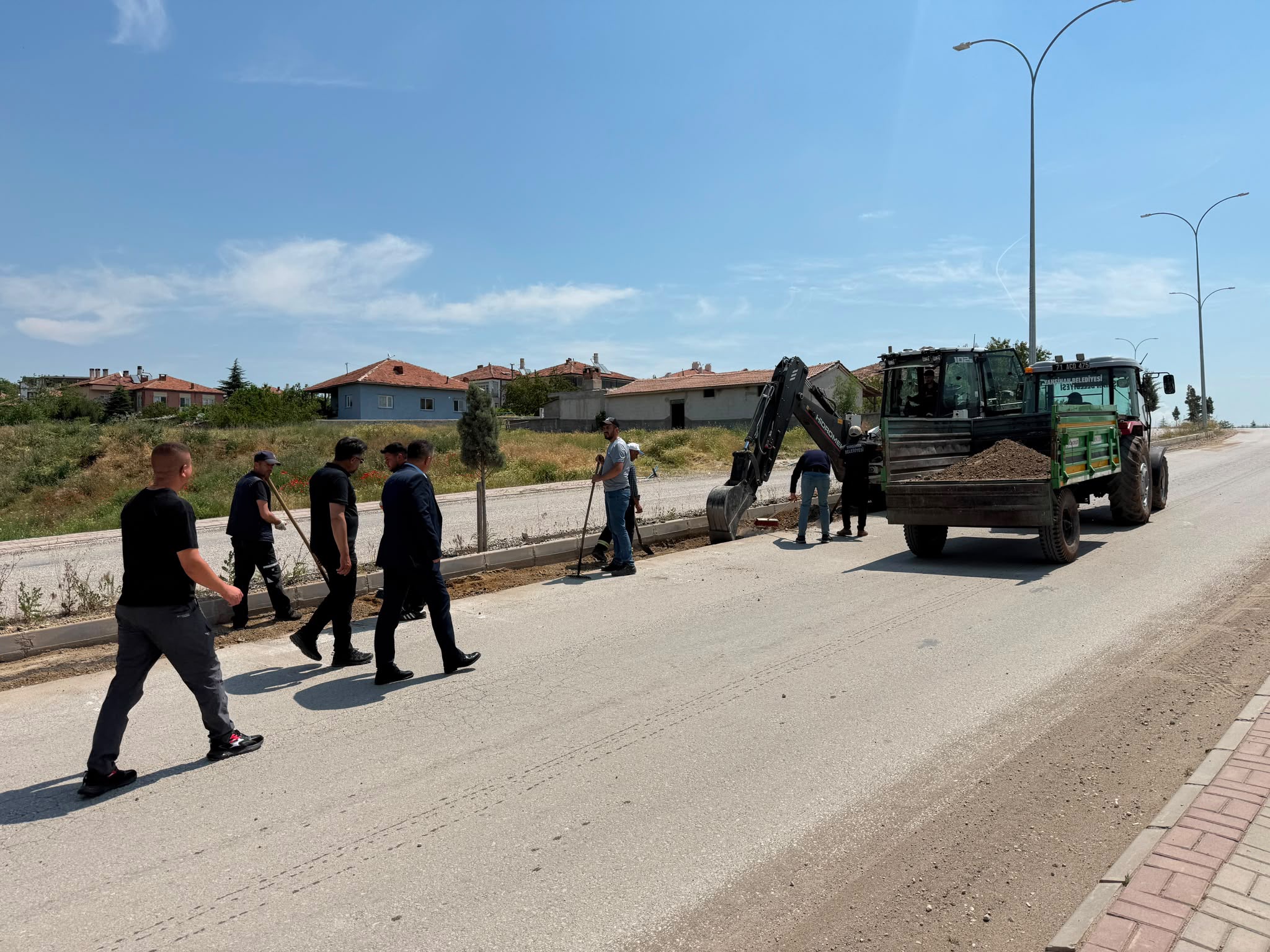BELEDİYE BAŞKAN YARDIMCIMIZ SAYIN İBRAHİM AYDIN, İLÇEMİZDE BULUNAN HOCA AHMET YESEVİ CADDESİ’NDE İNCELEMELERDE BULUNDU. 